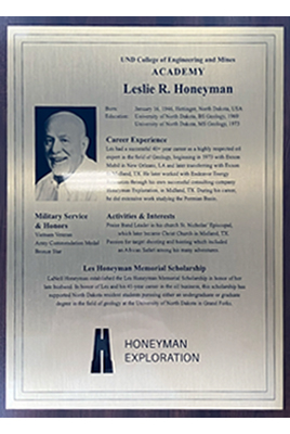 leslie honeyman plaque