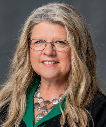 head shot of gwen klawon